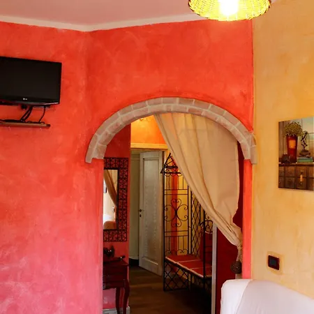 Marina Aparthotel 4*