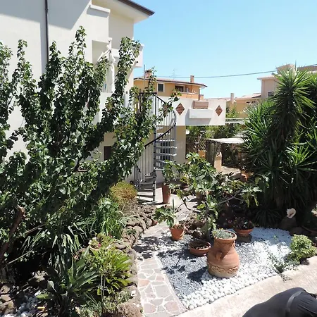 Ξενοδοχείο με διαμερίσματα Marina